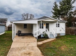 910 19th St, Vienna, WV 26105