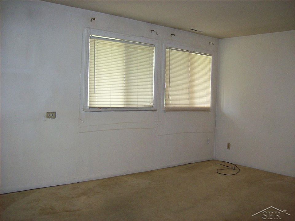 Building Photo 3