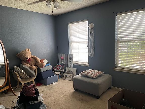 3rd image of 7152 Radcliff Dr