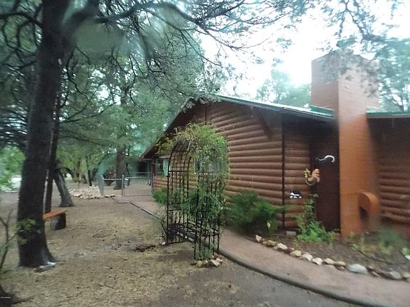 4th image of 2056 Pine Lake Dr