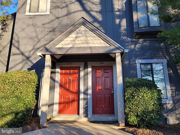 2nd image of 974 Windbrooke Dr