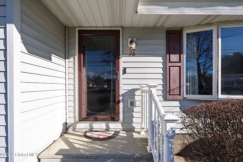 3rd image of 26 Kellar Avenue