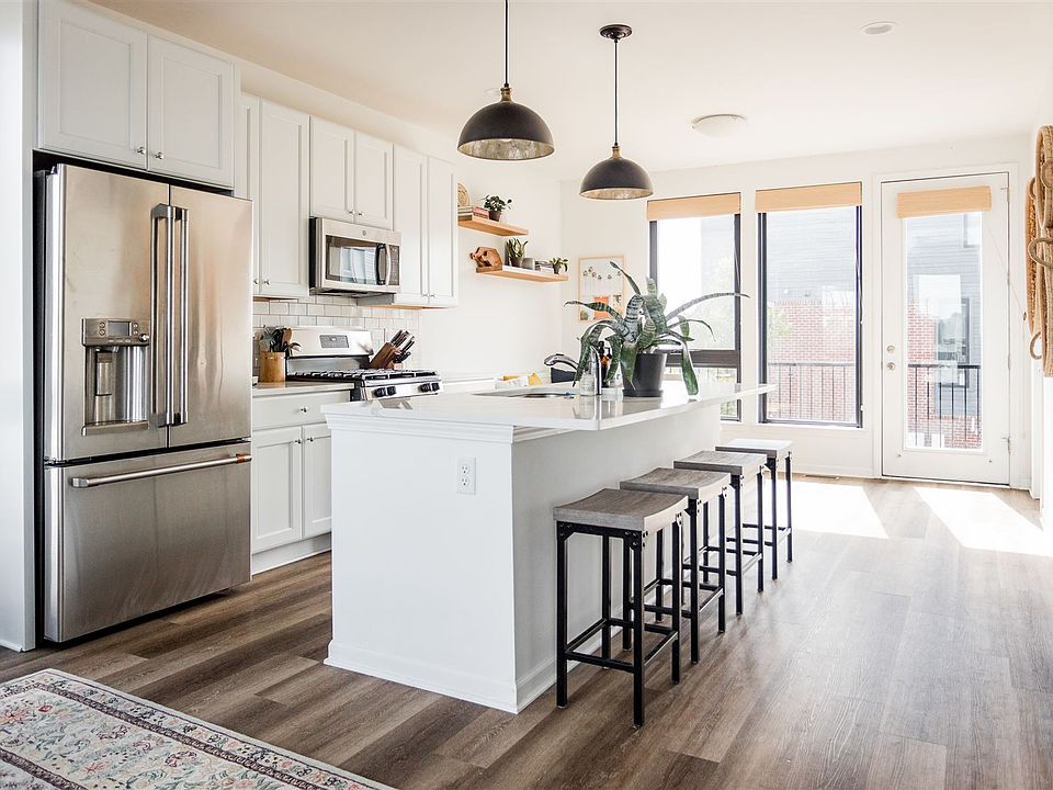 2301Trumbull-159