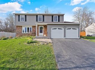 5614 Trastevere Rd, Clay, NY 13041