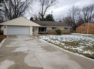 6234 Cedarwood Rd, Mentor, OH 44060