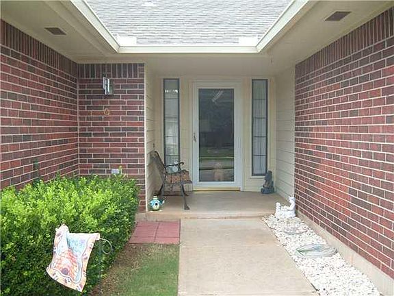 2nd image of 1516 NW Oriole Dr