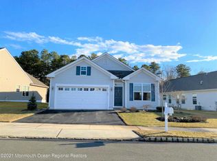 31 Pembroke Dr, Jackson, NJ 08527