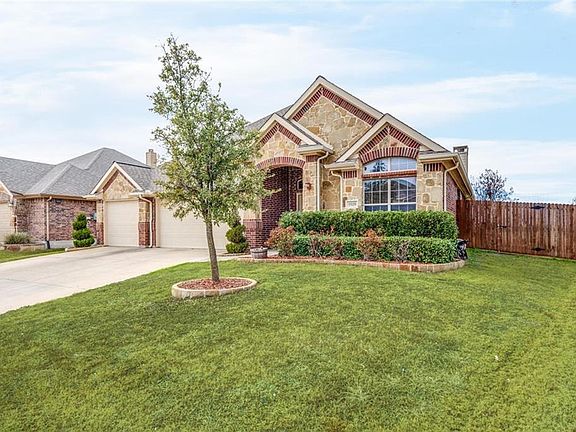 3rd image of 15129 Seventeen Lakes Blvd