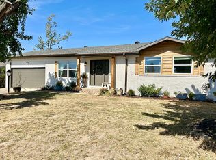 1613 W Magnolia St, Rogers, AR 72758