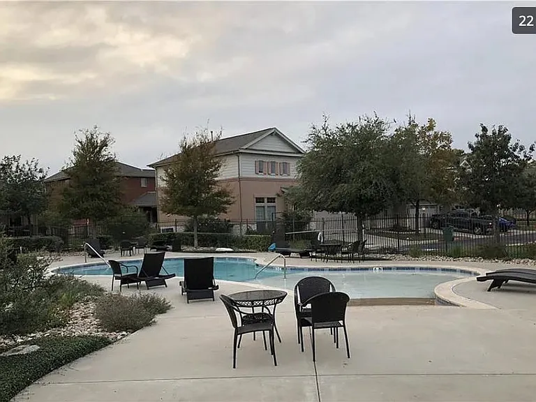 10501 Luke Ct — Photo 21