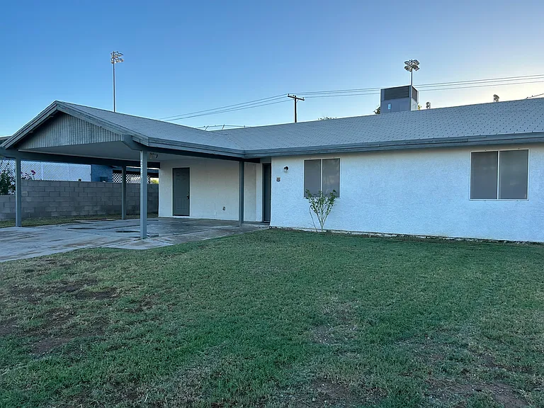 2804 S 18th Ave — Photo 18