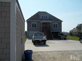 111 Heron Cove Rd, Hampstead, NC 28443