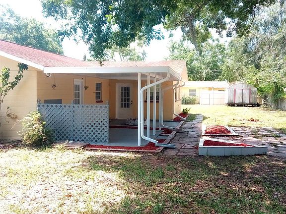 2nd image of 2903 Redwood Ave