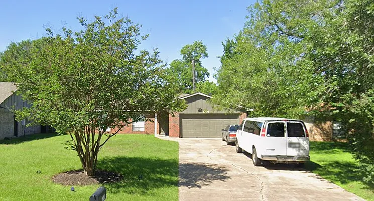3008 Lodgepole Dr — Photo 1