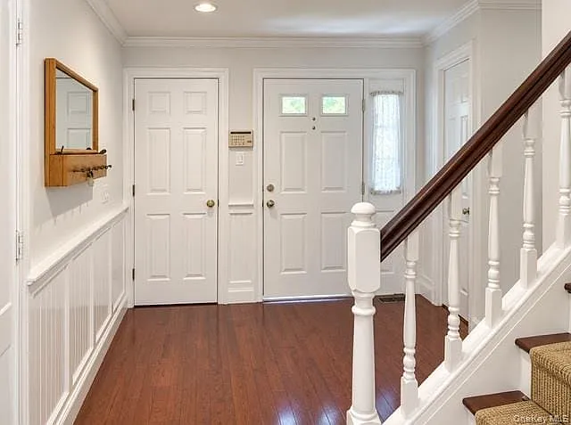 2 bed, 2.5 bath, 1408 sqft, $5,000 — Photo 2