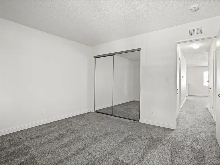 Stonehedge Apartments — Photo 42