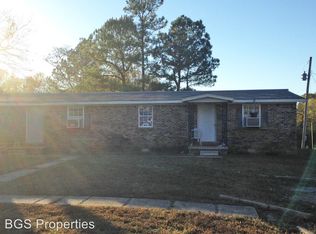 105 W College St APT 6, Newbern, TN 38059