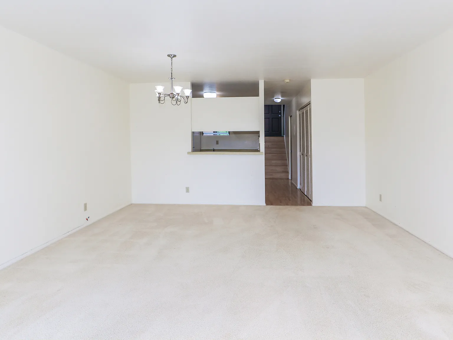 98-1070 Komo Mai Dr — Photo 4