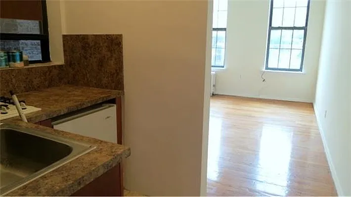 Rented by Lara Group | media 30