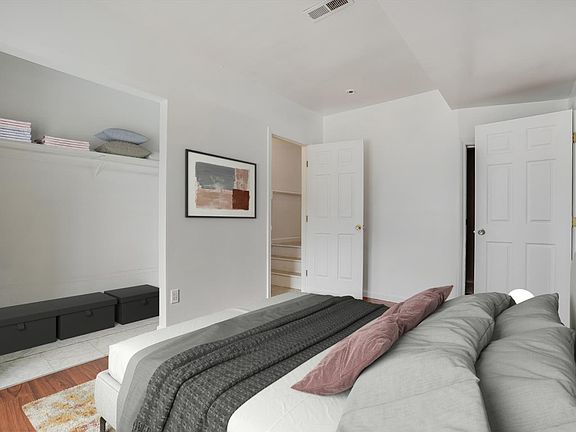 3rd image of 8 Partridge Ln