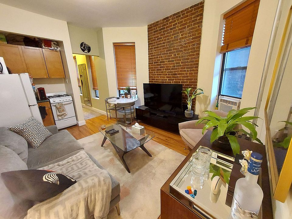 1st image of 120 E 82nd St APT 14