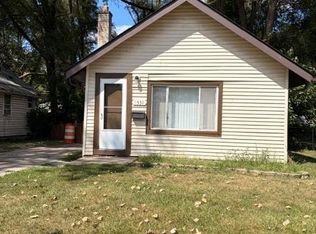 1531 E Evelyn Ave, Hazel Park, MI 48030