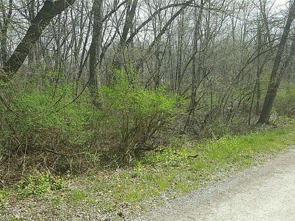 5th image of Lakeview Ave