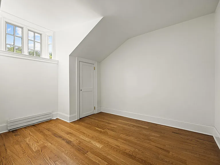 416 W 20th St #3 — Photo 8