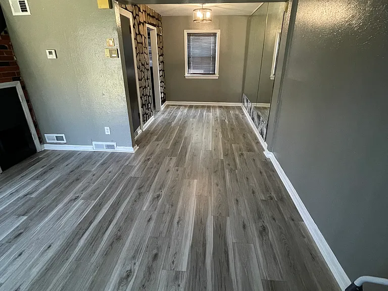 Iverson St — Photo 25