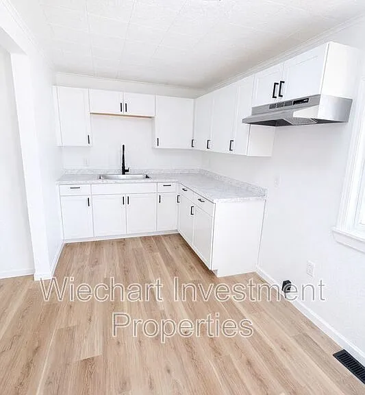 409 Gibbs Ave — Photo 7
