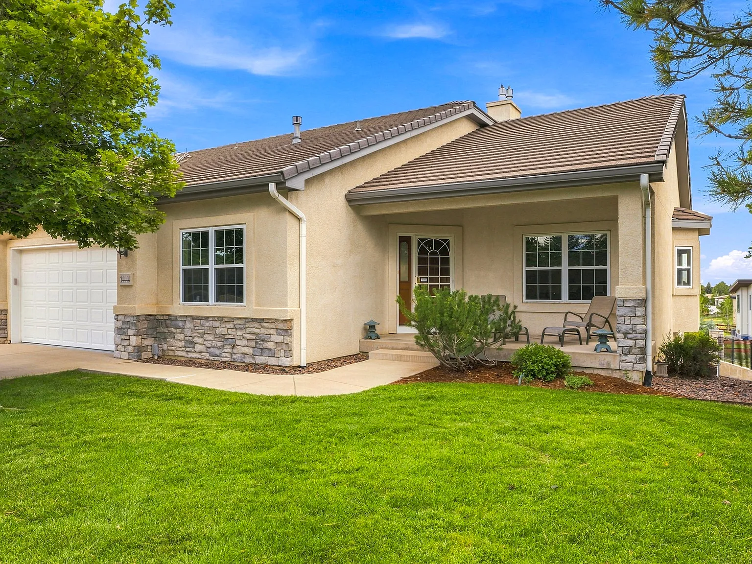 Eagle Villa Grv, Colorado Springs — Photo 3