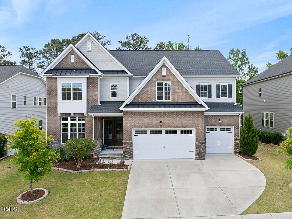 1st image of 1325 Diamond Valley Dr