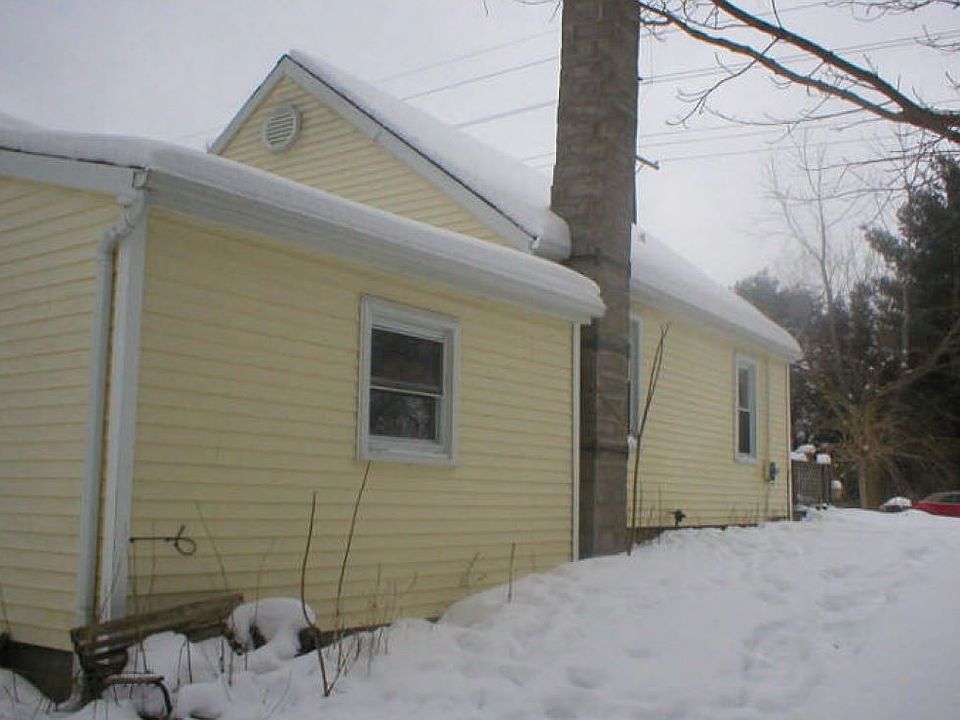 2nd image of 7908 Jorden Rd