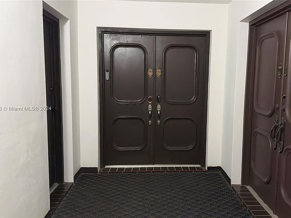 3rd image of 13953 Kendale Lakes Cir #208B