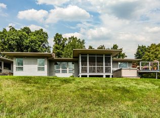 589 Sutton Rd, Shavertown, PA 18708