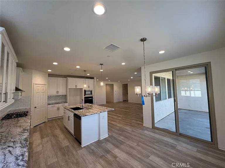 9413 Venetian Way — Photo 5