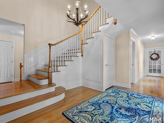 2nd image of 42 Sturbridge Hill Road