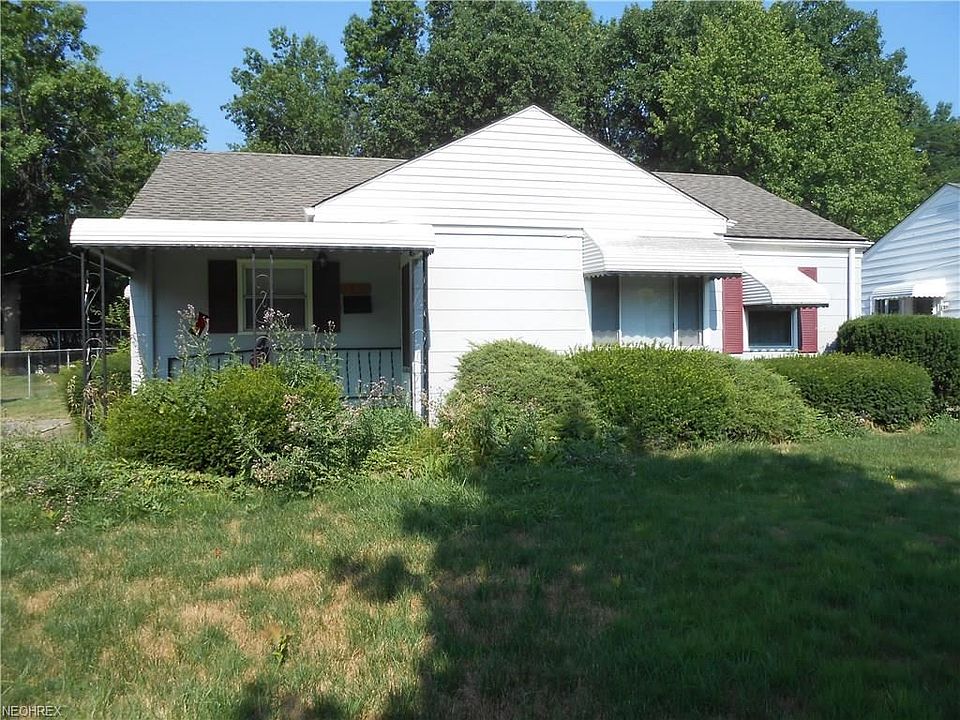 2nd image of 3992 W 146th St