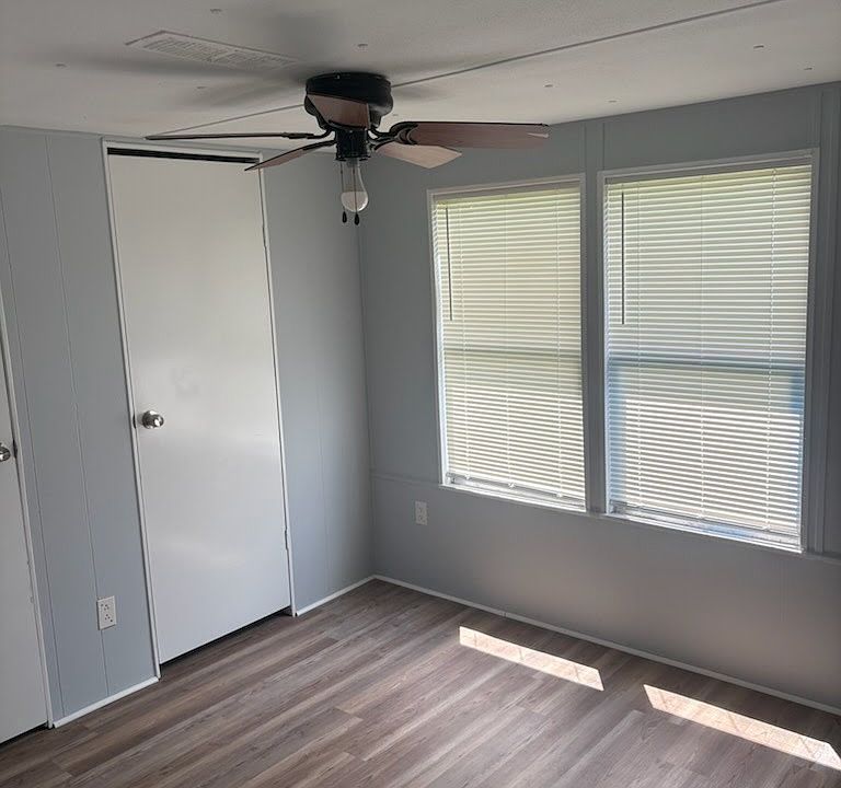 1st image of 150 Merritt Dr