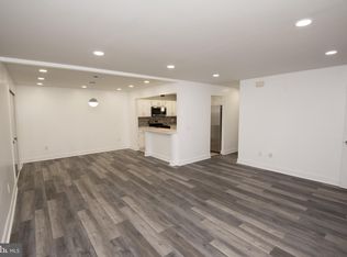 4 Bonnie Gellman Ct, Philadelphia, PA 19114