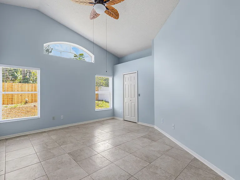 8026 Waldorf Ct — Photo 16