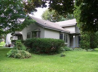 W7951 School Rd, Greenville, WI 54942