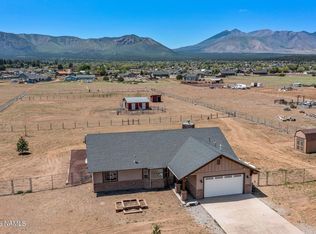 8200 Stardust Trl, Flagstaff, AZ 86004