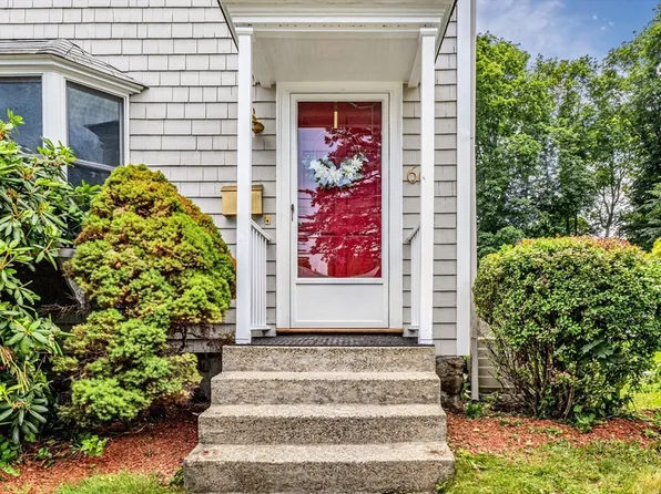 66 Guinan St, Waltham, MA 02451