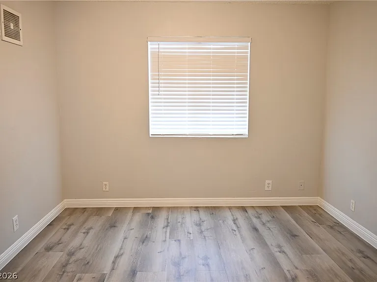 5806 Dodd St #D — Photo 11
