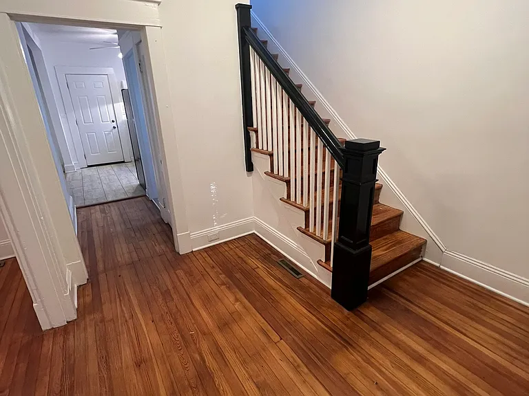 1108 Highland View Ave — Photo 4