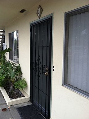 2nd image of 4495 Clairemont Dr APT 2