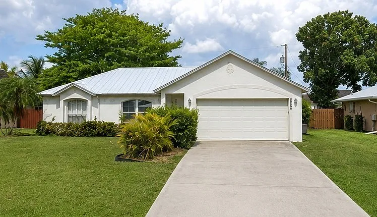 3 bed, 1439 sqft, $2,500 — Photo 1