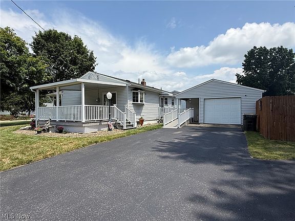 4th image of 1701 Lynn Mar Ave