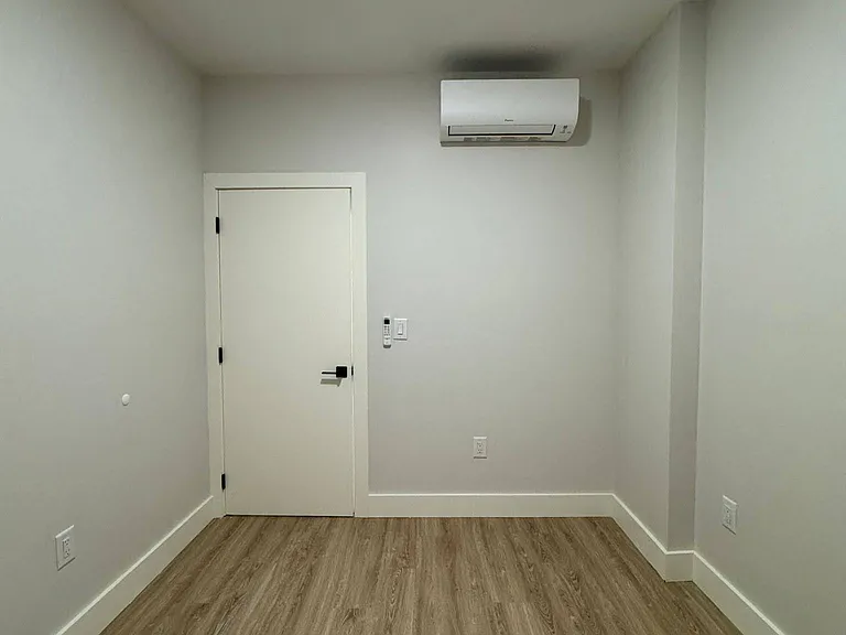 269 Martin Luther King Dr #4C — Photo 11